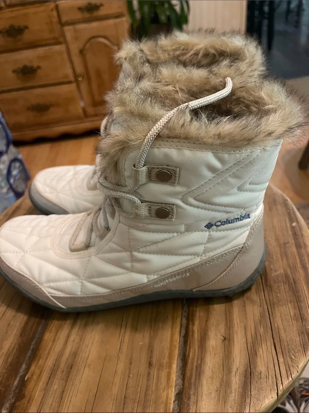 Columbia Minx Shorty III  waterproof